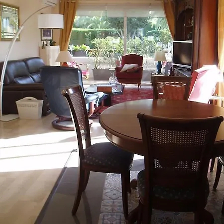 80m2 Dans Parc Classe, Piscine, Calme, 5mn De Cannes Appartement *