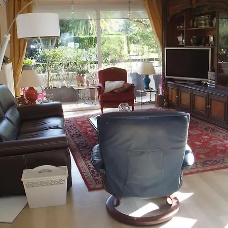 80m2 Dans Parc Classe, Piscine, Calme, 5mn De Cannes Appartement *